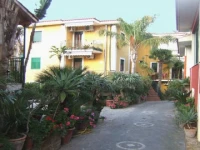 Pompeo 3*