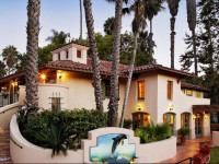 Inn by the Harbor