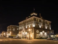 Majestic Inn and Spa 4*