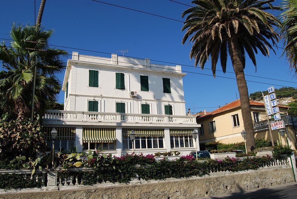 Villa la Brise 3*