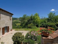 Lodole Country House 