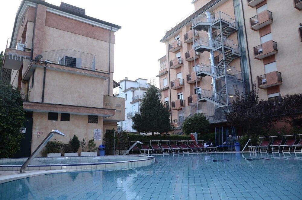 Hotel Piccadilly 3*