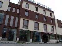 Liani  3*