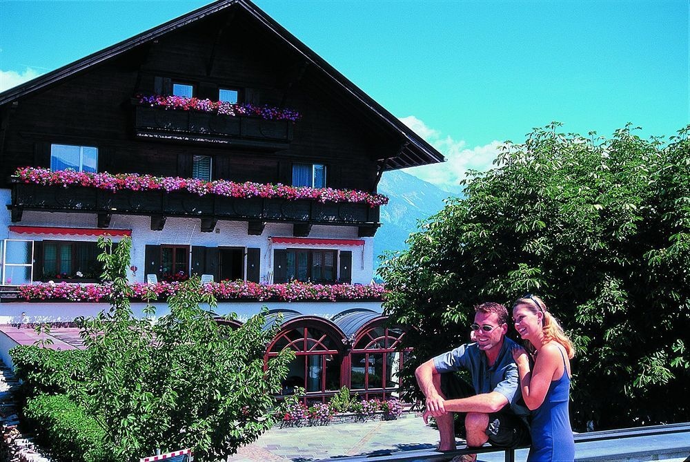 Hotel Altenburg 4*