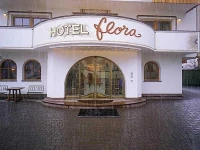 Flora 3*