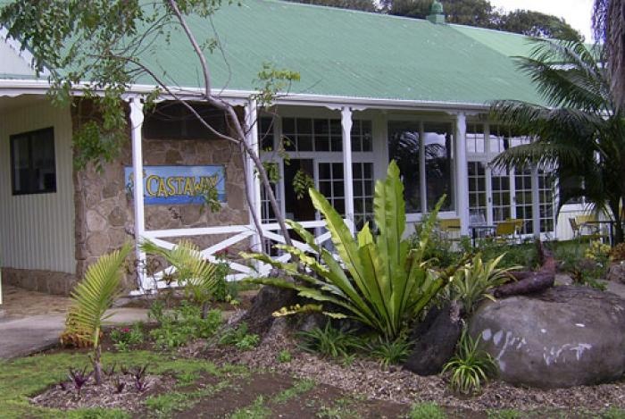 Castaway Hotel And Apartments 3*