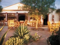 Canon Roadhouse 4*