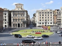 Al Centro Storico Di Roma 