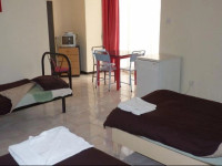 Highlander Guest House And Bar