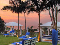 Days At Sea Beach Lodge