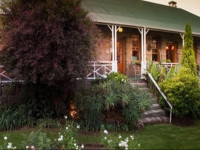 Shamrock Arms Guest Lodge