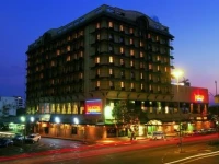 Cresta Jameson Hotel 4*