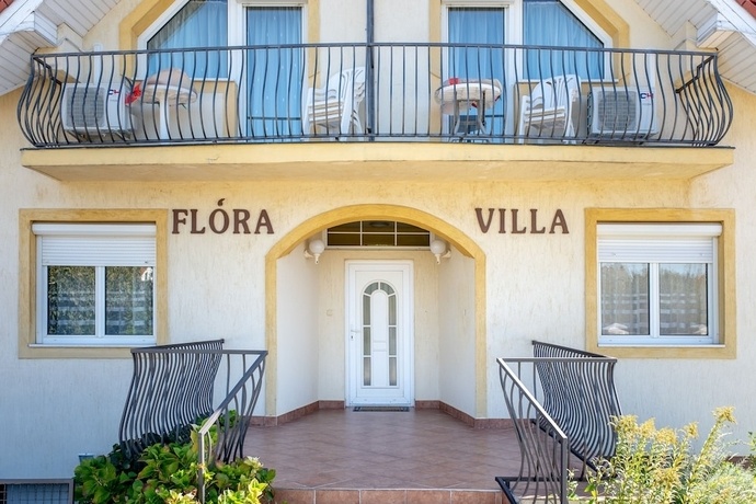 Flora Villa 