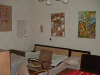 1st Apartments And Hostel 