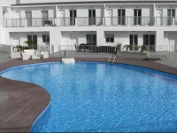 High View Gardens 1*