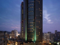 Shangri-La`s Far Eastern Plaza