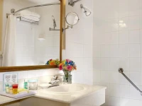 Four Points By Sheraton Toronto Lakeshore 3*