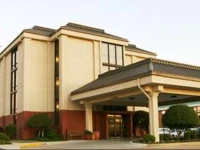 Hampton Inn Dallas-North-I-35E At Walnut Hill 3*