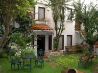 Paola Hostal 4*