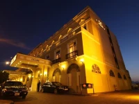 The Colony 5*