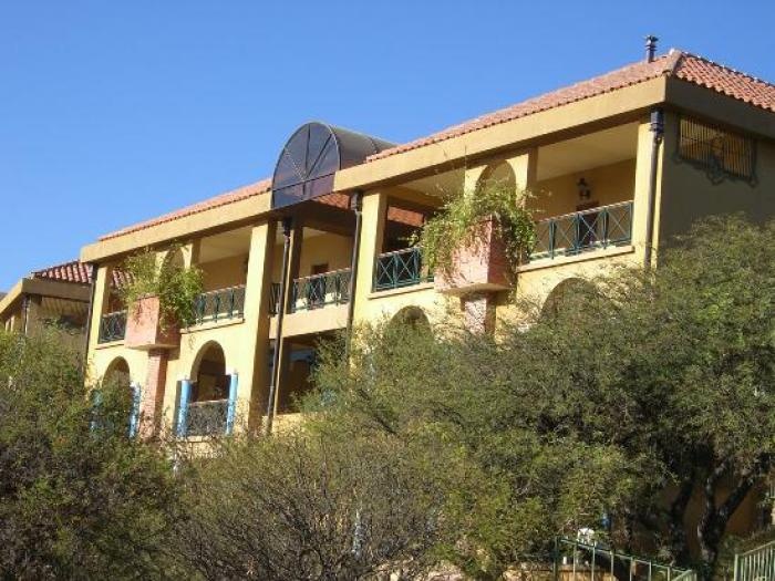 Los Parrales Resort and Convention 5*