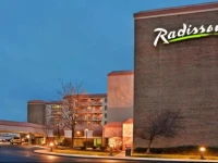 Radisson Cleveland Airport 3*