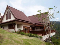 Baan Chompuu Villa