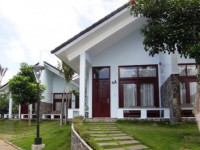 Carmelina Beach Resort