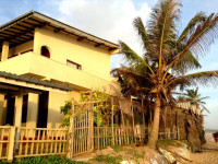 Vernons Guest House and Beach Restaurant