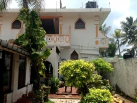 Beach Side Tourist Inn 