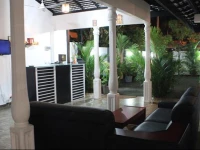 Tharusha Holiday Inn &amp; Restaurant 2*