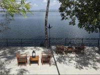 The Lake House Belikolapagoda 