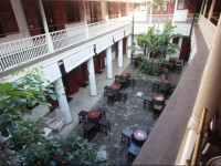 Royal Bar & Hotel