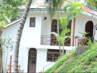 Shady Grove Tourist Bungalow 