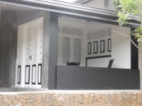 Thotupola Residence 