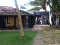 Curry Bowl Restaurant &amp; Turtles Rest 