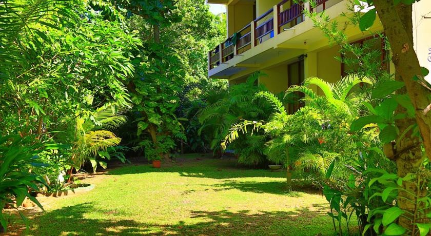Finlanka Hotel Hikkaduwa 2*