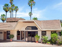Super 8 Long Beach