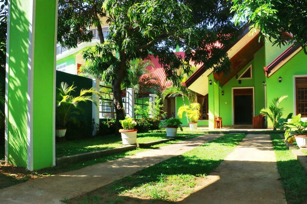 Nature Resort Tissamaharama 2*