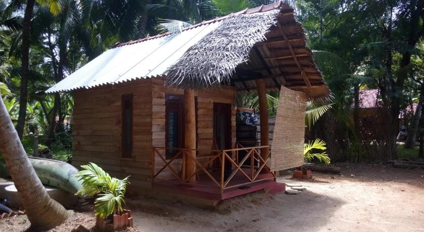 Negombo Beach Cabana 7 