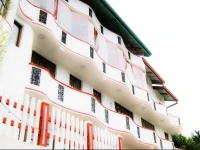 Toppass Breeze Hotel 