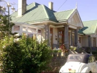 Roselynn Manor Hotel 