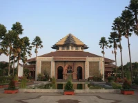 Grand Tjokro Yogyakarta 4*