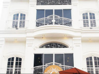 Gandhi Inn