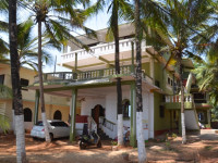 Feliks big House