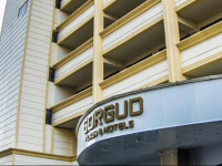 Gorgud Plaza Hotel