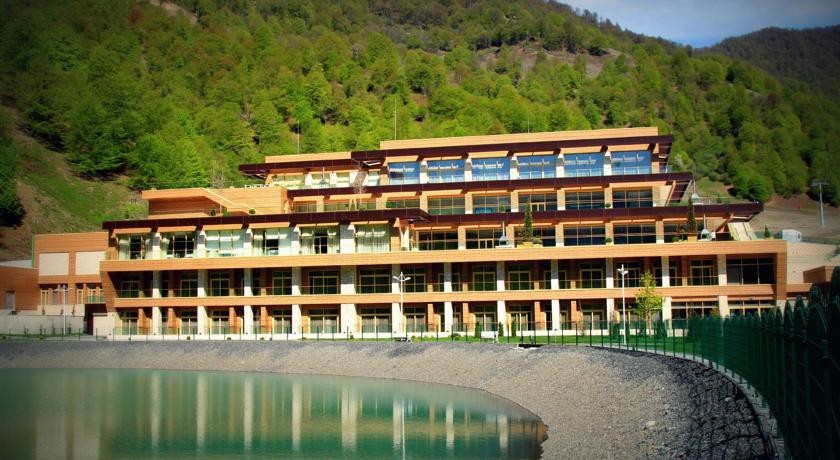 Qafqaz Tufandag Mountain Resort Hotel 4*