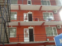 Central Hotel 2*