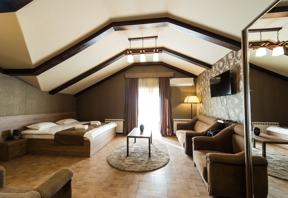 Ikalto hotel 3*