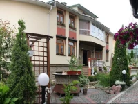 Rayske Yabloko 4*